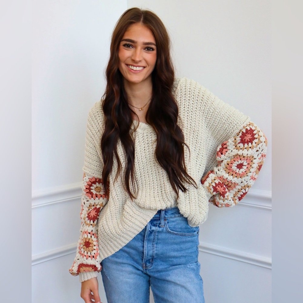 POL Sweater Chenille Crochet Small